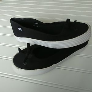 Cute To The Core flats